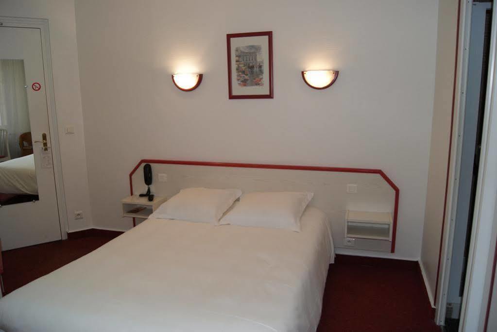 Hotel Suzane Angers Exteriér fotografie